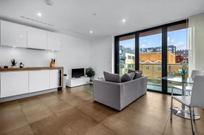 Londwell, Kings Cross & Pentonville Luxury Balcony Apartment